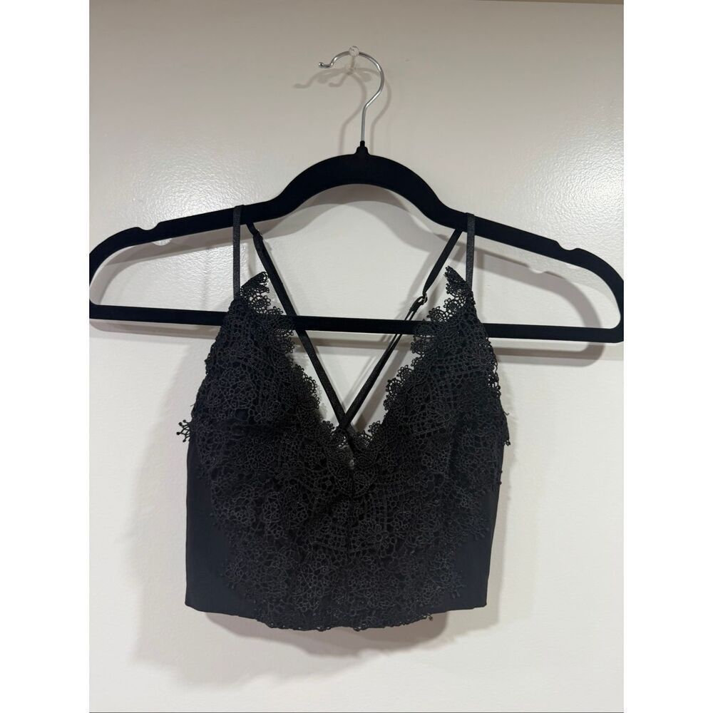 Size S black crop top shirt with lace